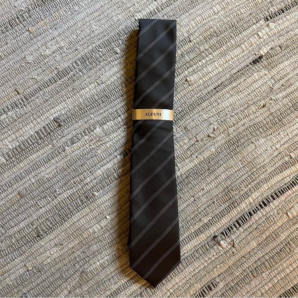 Alfani Gray Silver Donnel Striped Neck Tie - Modern Neckwear- NWT